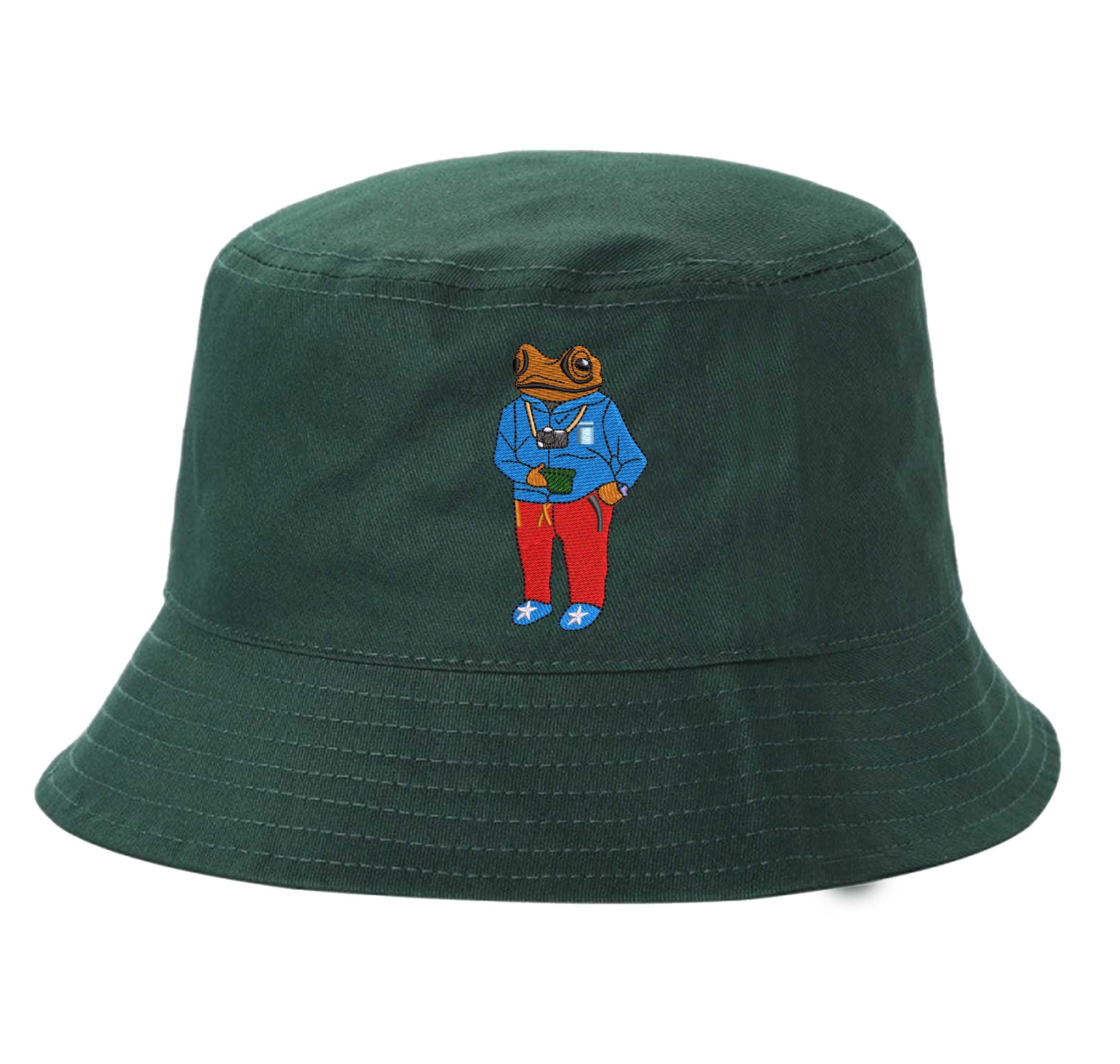 Forest Green Front view of a 100% cotton bucket hat featuring a detailed Sapo Concho (Puerto Rican Crested Toad) in high-density embroidery on the center. - DSY Lifestyle