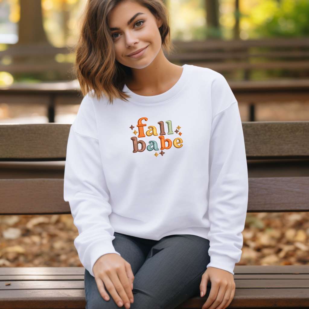 White Fall Babe Sweatshirt - DSY Lifestyle