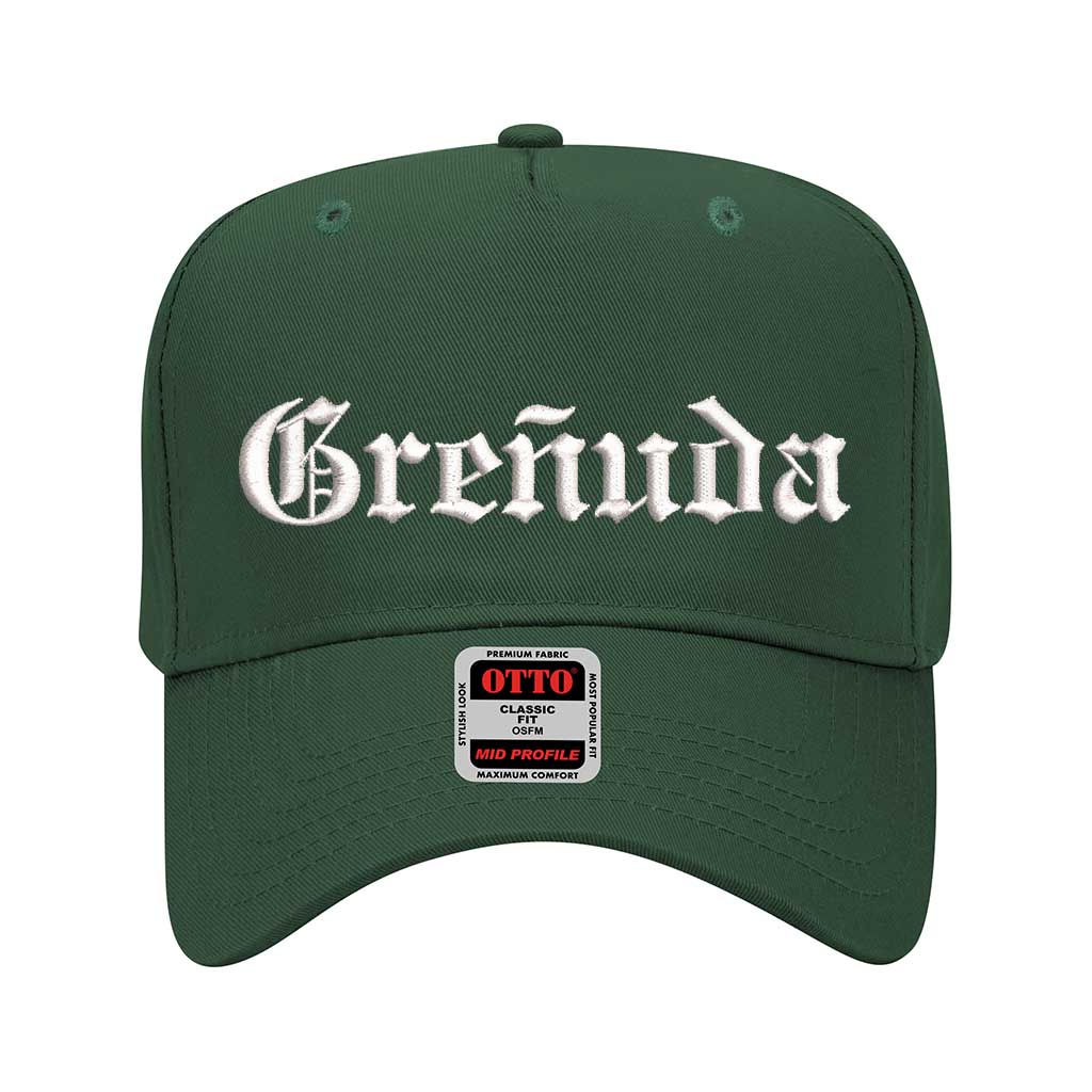 5 panel Forest Green baseball hat embroidered with the phrase Greñuda -DSY Lifestyle