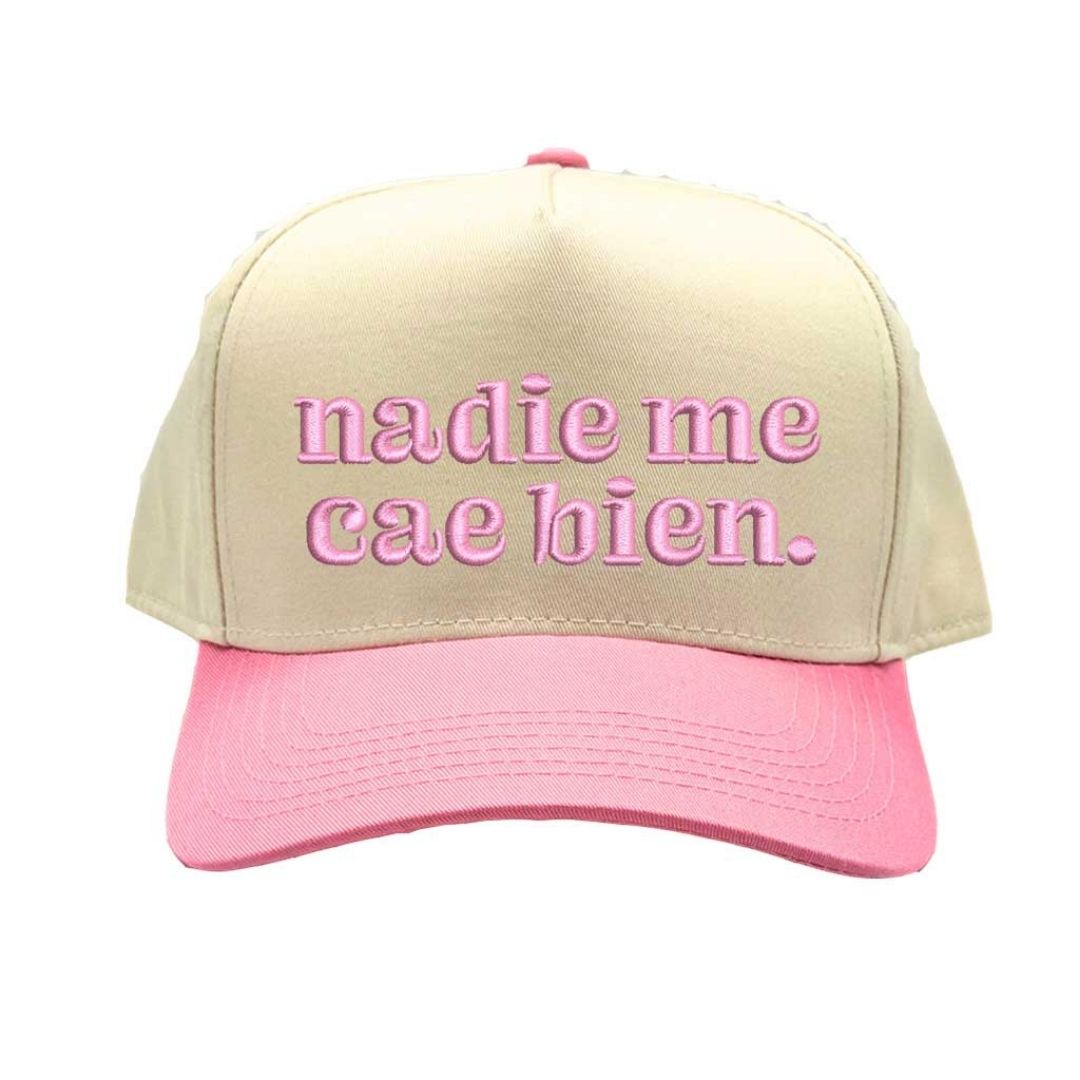 Natural Light Pink Nadie Me Cae Bien embroidered two-tone baseball hat with retro 5-panel design and adjustable snapback closure – DSY Lifestyle.