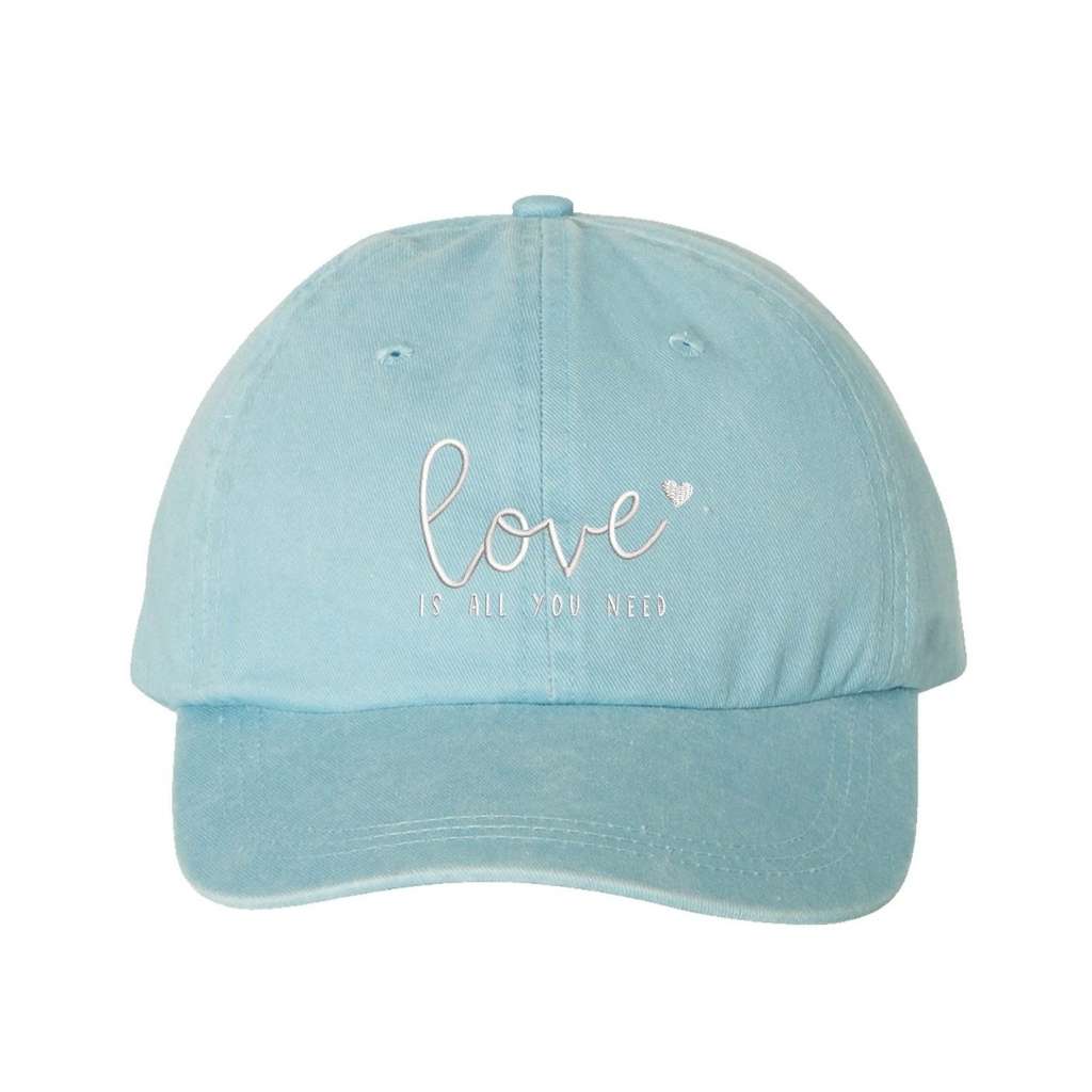 Light Blue washed hat with love is all you need embroidered in white- DSY Lifestyle