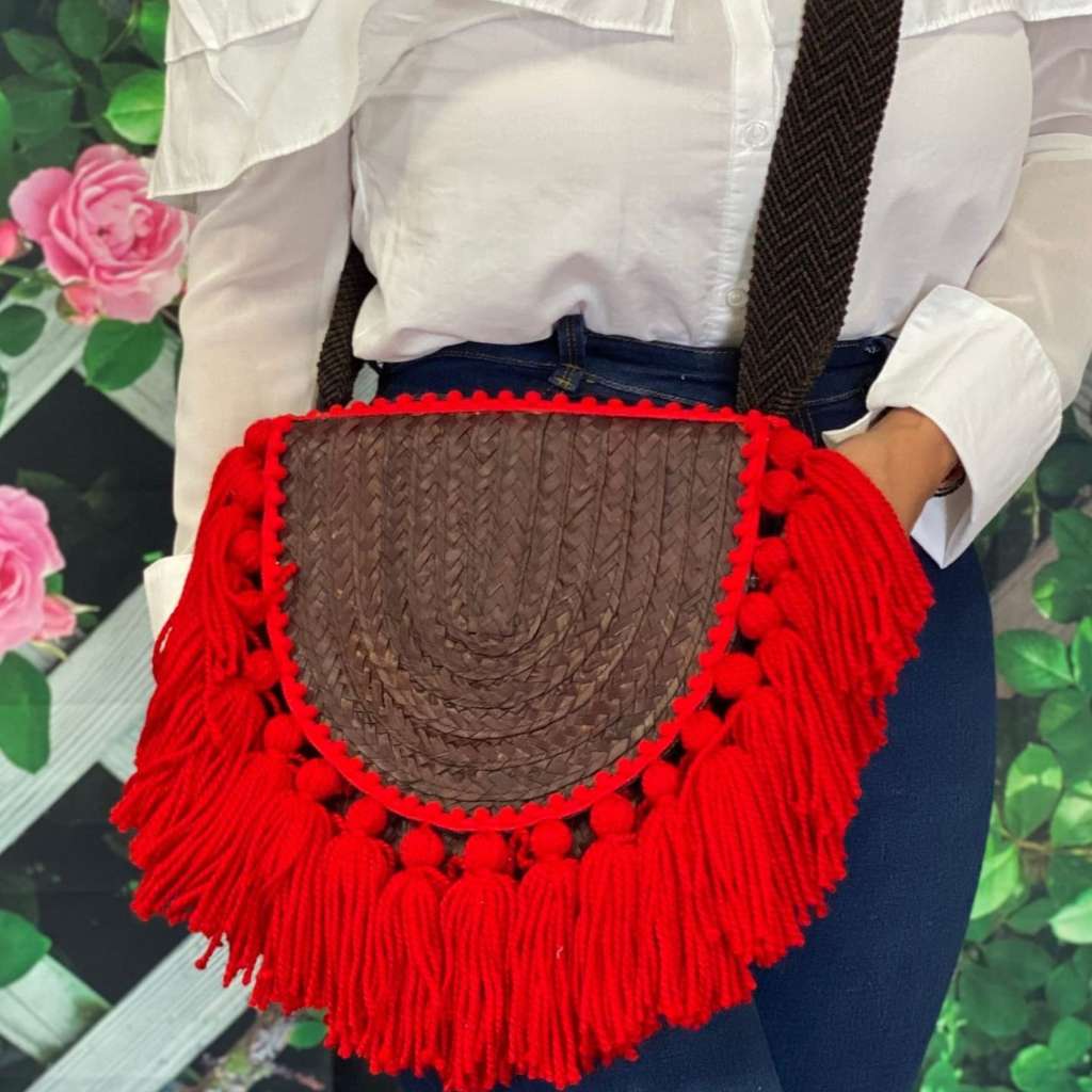 Burgundy Empanada Palm Purse with red tassels - DSY Lifestyle