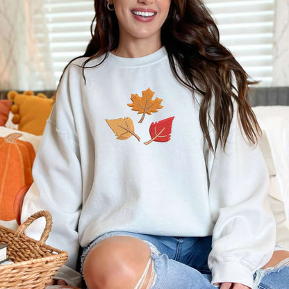 White Sweatshirt embroidered with Fall Leaves - DSY Lifestyle