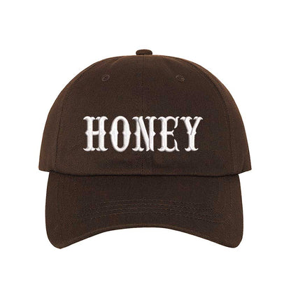 Brown Honey embroidered baseball hat with cute and stylish lettering, perfect for casual outfits and everyday wear – DSY Lifestyle