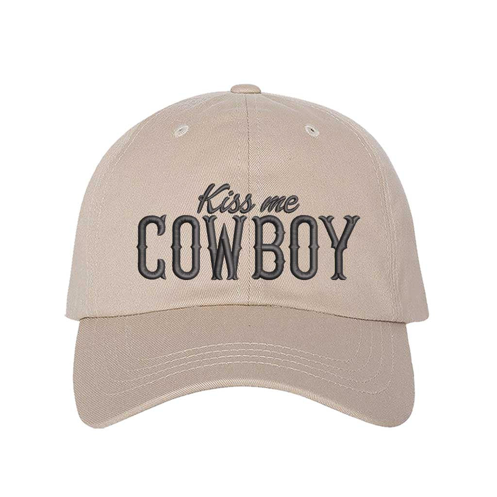 Stone Kiss Me Cowboy embroidered baseball hat with a curved brim and adjustable hook-and-loop closure, perfect for country concerts and rodeo lovers – DSY Lifestyle