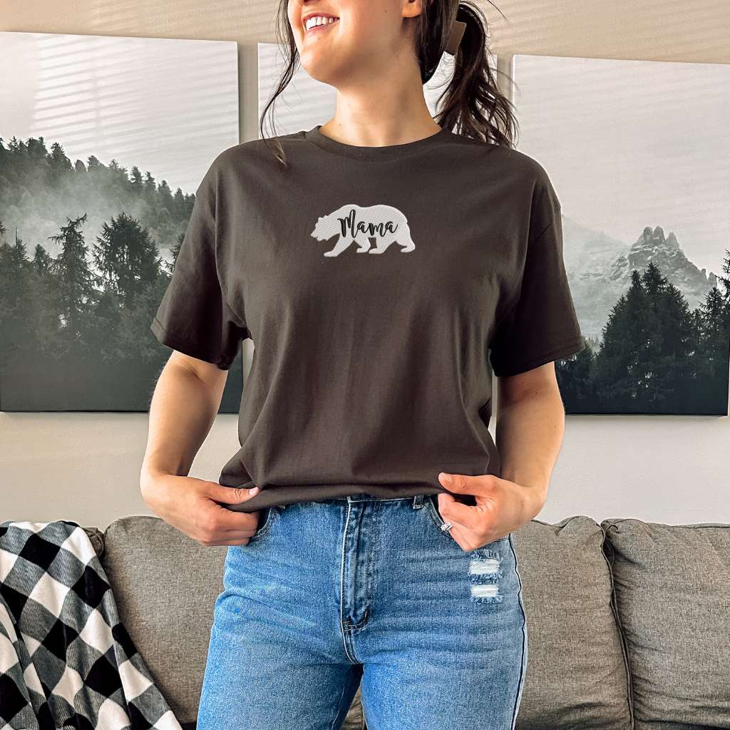 Female wearing a brown t-shirt embroidered with a mama bear - DSY Lifestyle