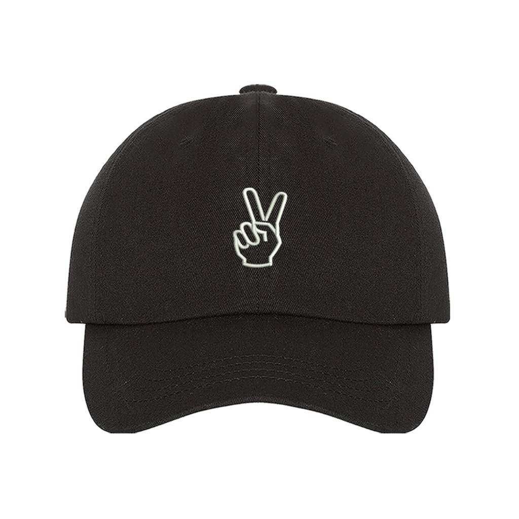 Black baseball cap embroidered with peace hands - DSY Lifestyle