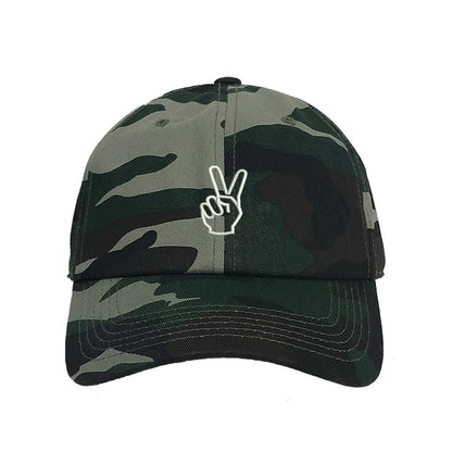 Camo baseball cap embroidered with peace hands - DSY Lifestyle