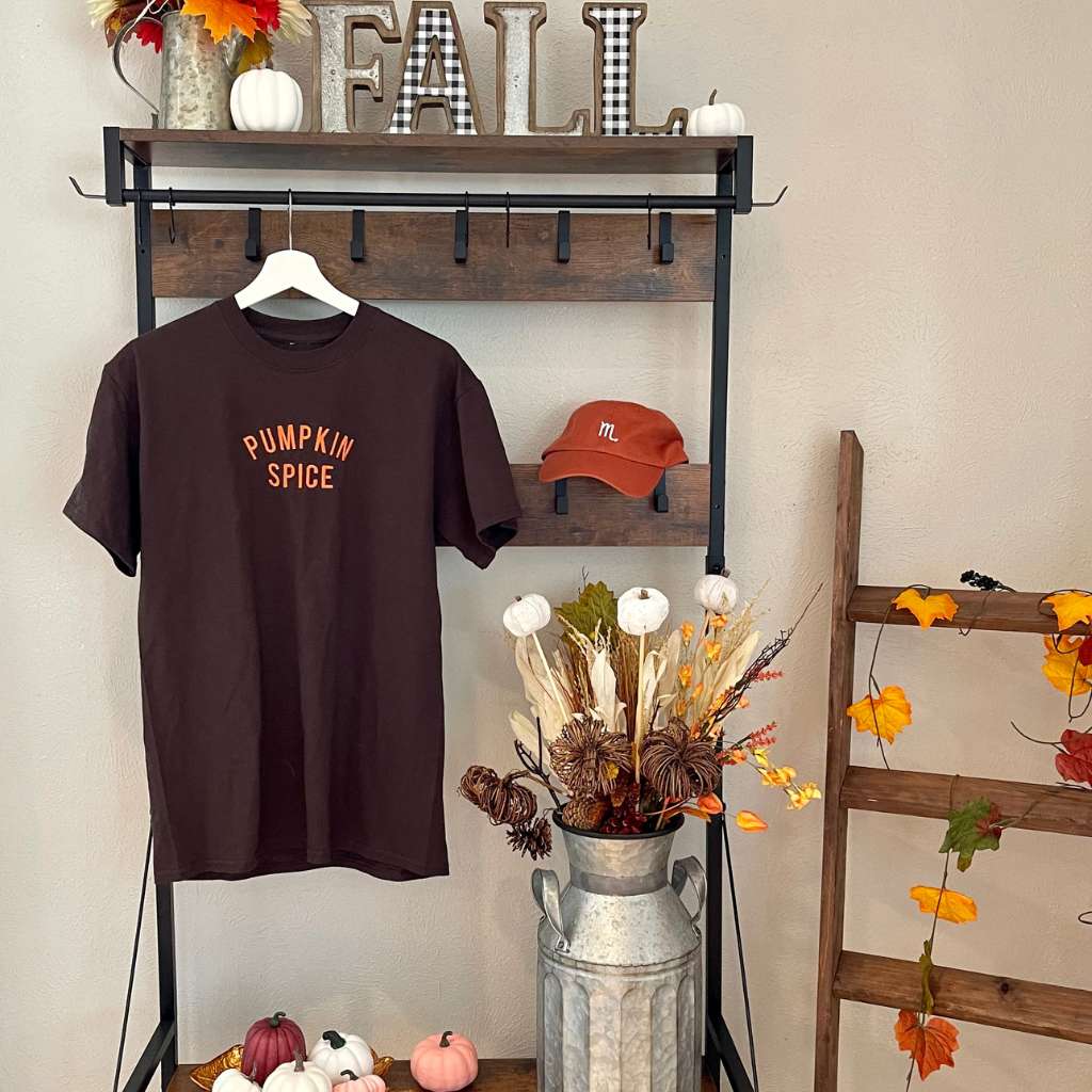 Brown T-shirt embroidered with Pumpkin Spice - DSY Lifestyle 