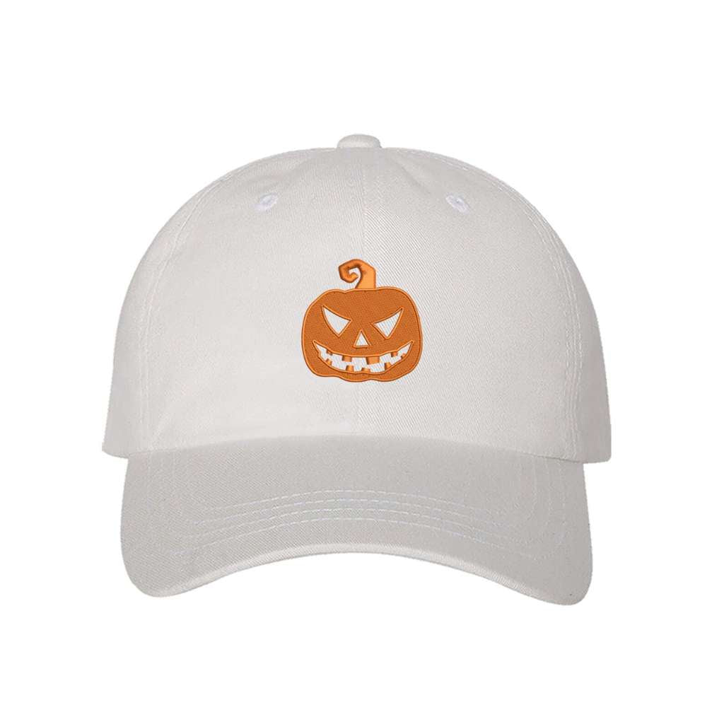 White Baseball hat embroidered with a orange jack o&
