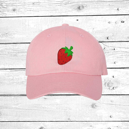 Light pink baseball cap embroidered with a strawberry fruit - DSY Lifestyle