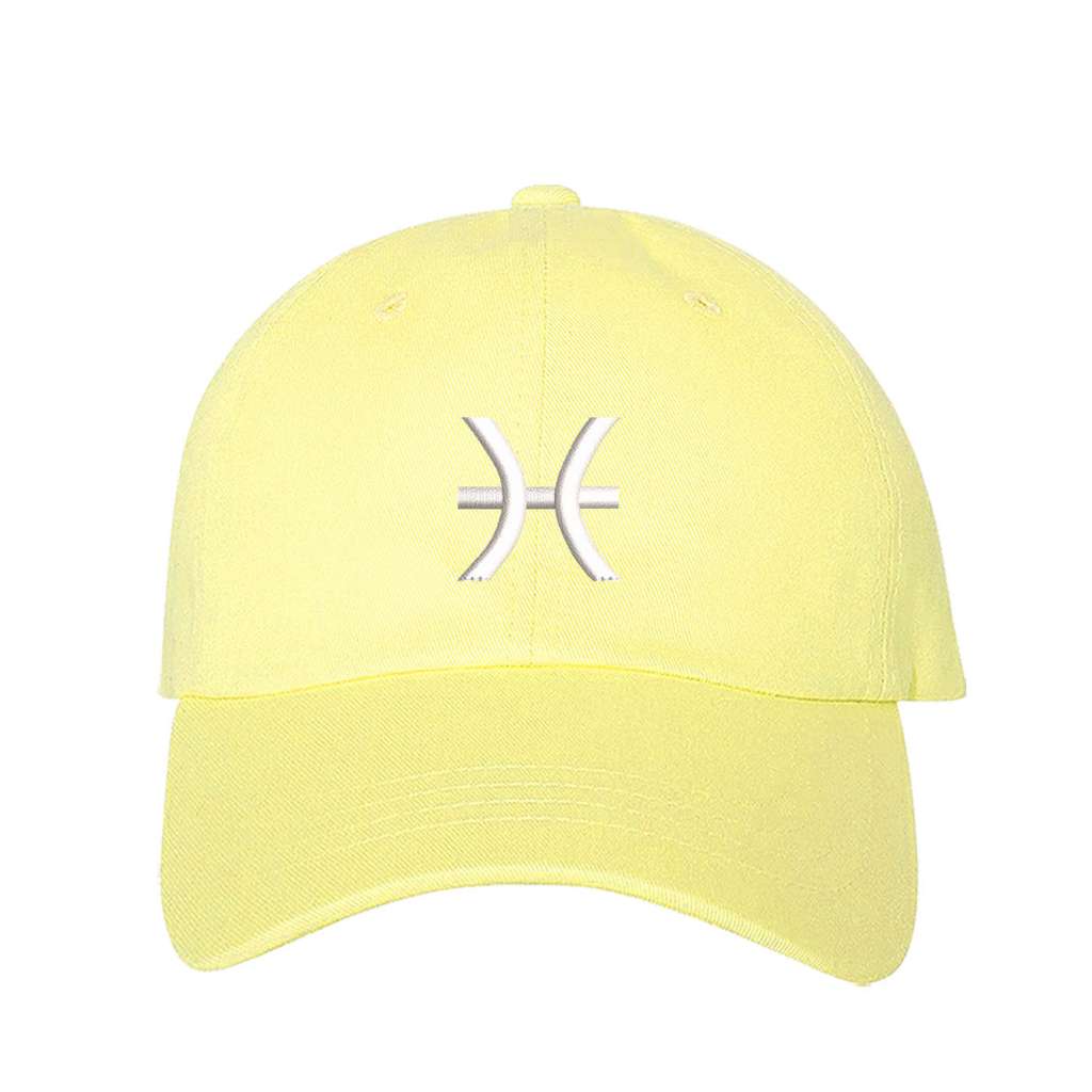 Yellow baseball hat embroidered with the pisces zodiac sign - DSY Lifestyle