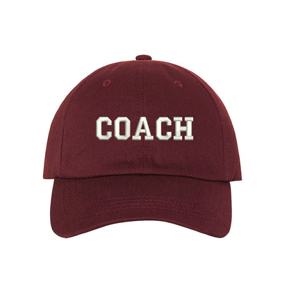Burgundy baseball hat embroidered with Coach - DSY Lifestyle