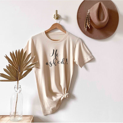 Cream t-shirt with He asked! printed - DSY Lifestyle