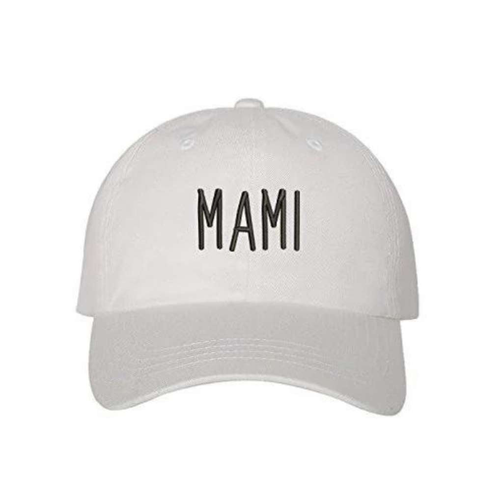 White baseball hat with MAMI embroidered in black - DSY Lifestyle