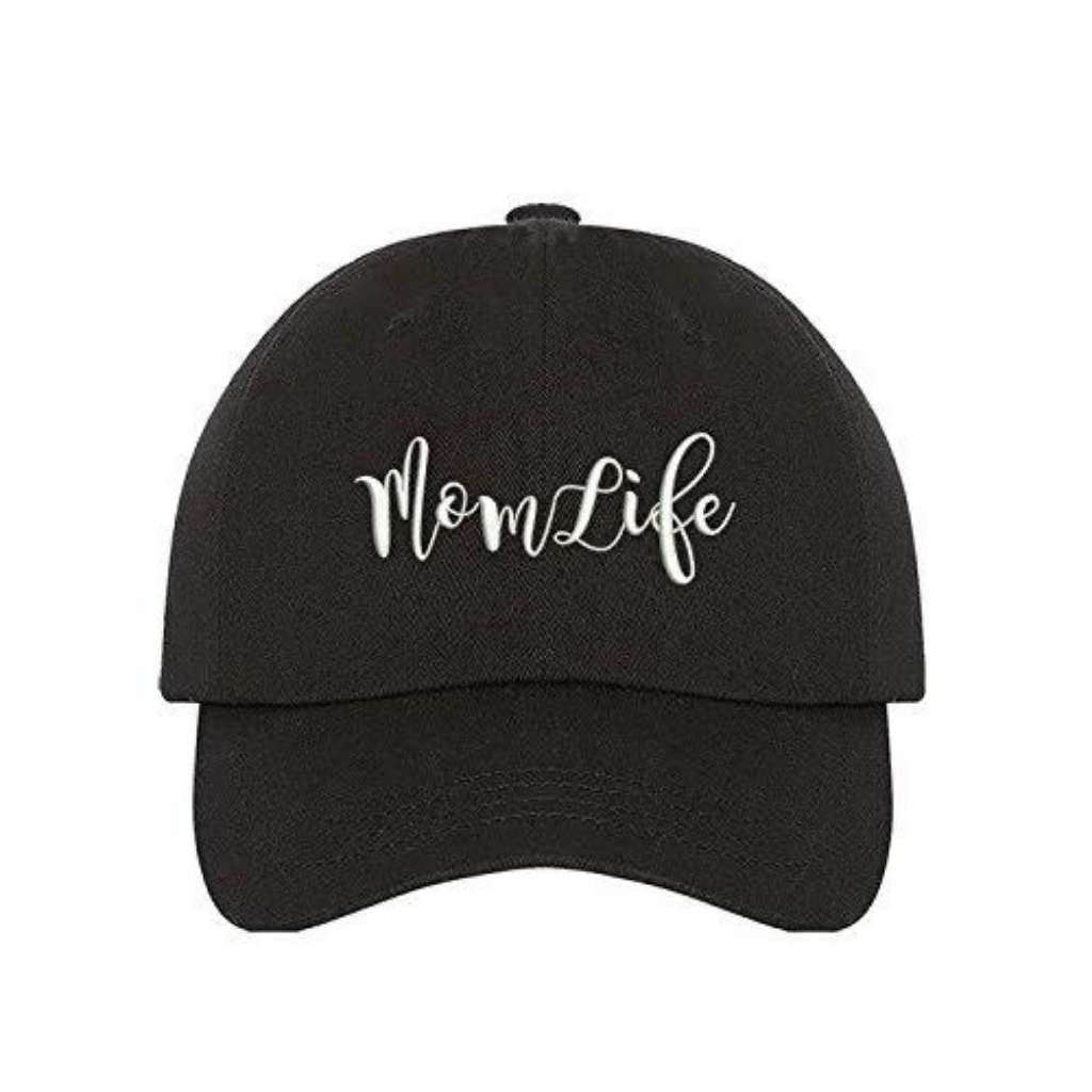 Black baseball hat with Mom Life embroidered in white - DSY Lifestyle