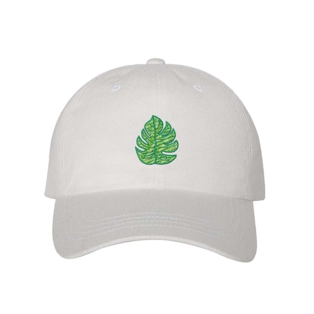 White baseball hat with Monstera leaf embroidered in green - DSY Lifestyle