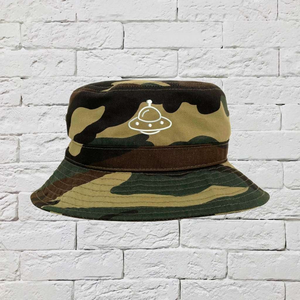 Embroidered Spaceship on camo bucket hat - DSY Lifestyle