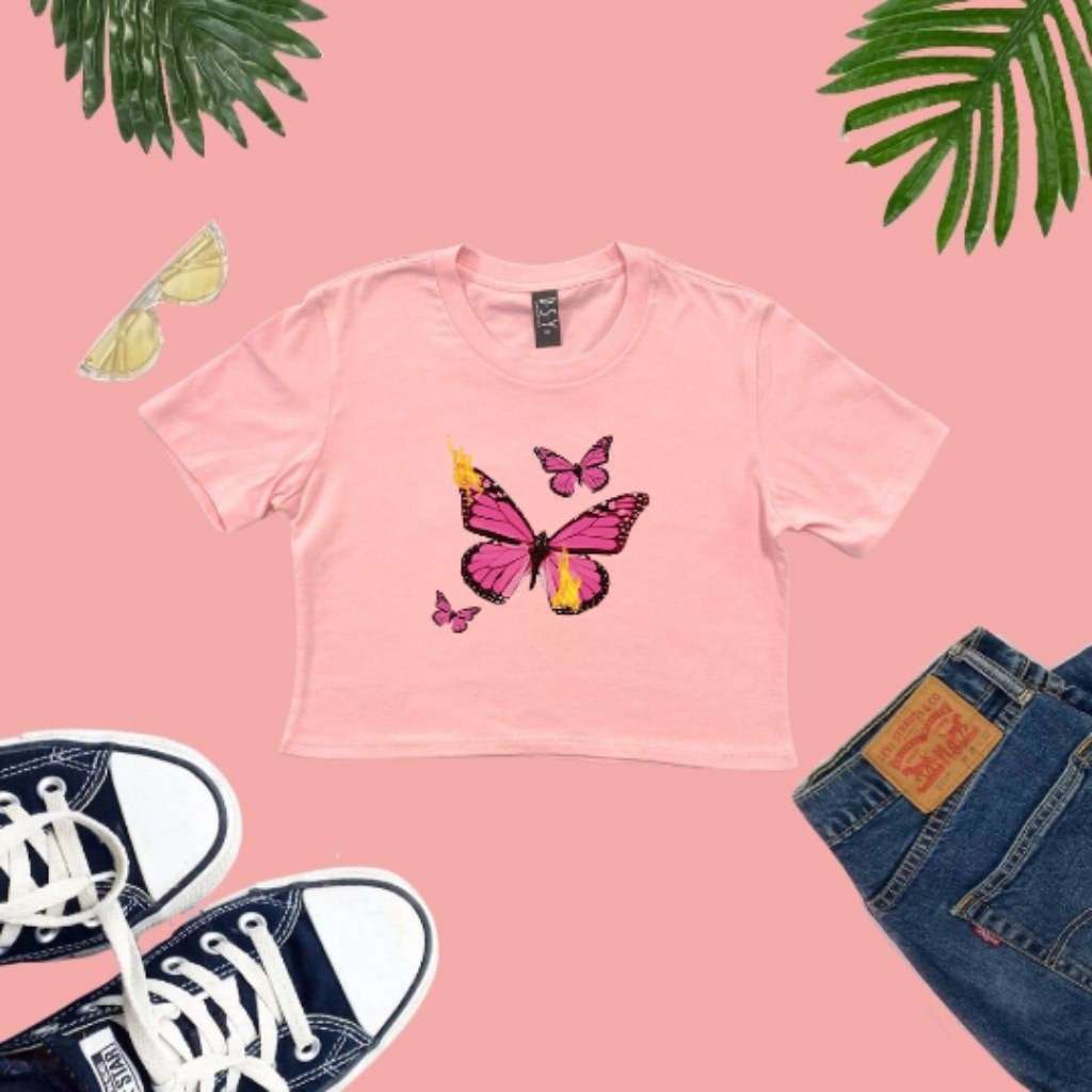 Pink crop top with butterflies printed on it - DSY Lifestyle
